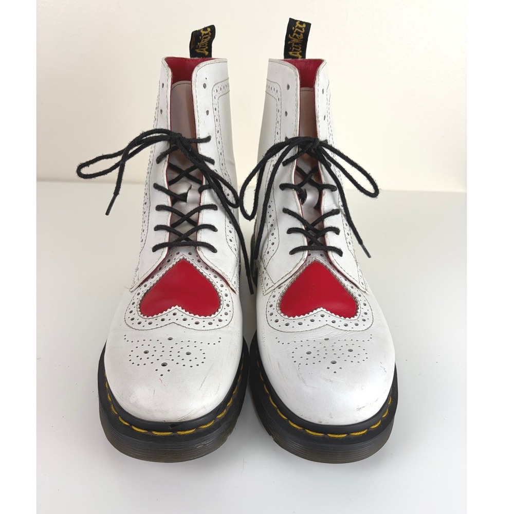 Dr. Martens Bentley II HRT Heart Brogue Boots White Red Women's 9 Limited Ed